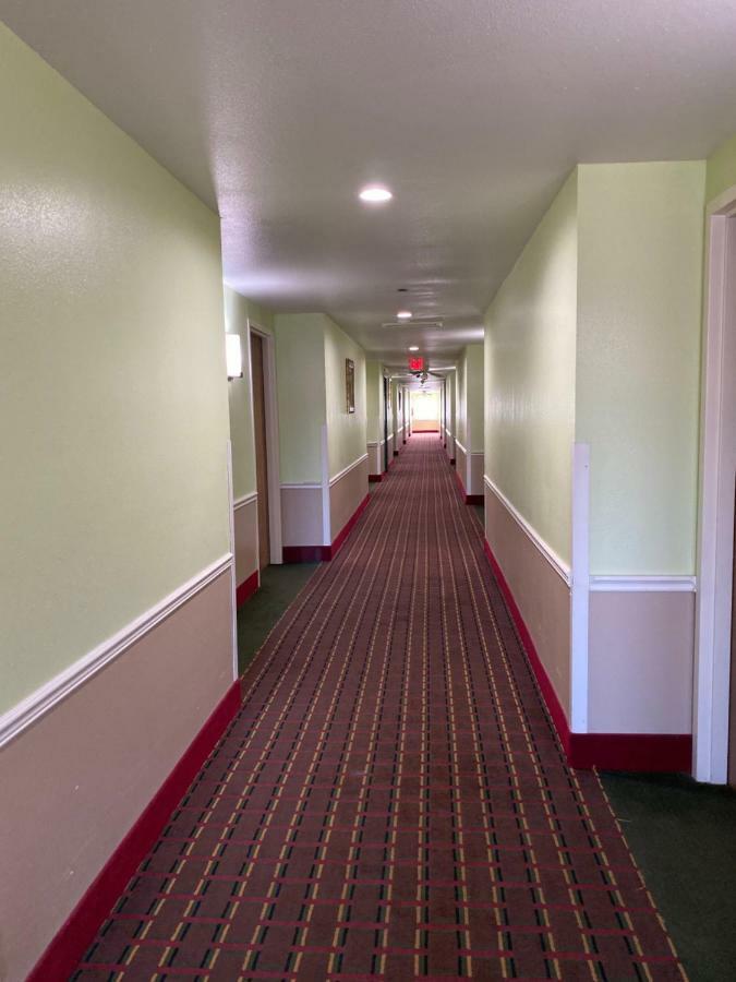 Guest House Inn Medical District Near Texas Tech Univ Lubbock Exterior photo